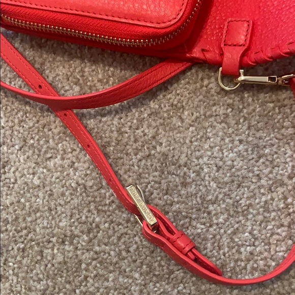 Tory Burch wallet crossbody - Picture 8 of 8